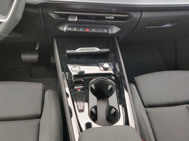 Q3 SUV TFSI 110 kW S tronic Klima LED Navi Alu