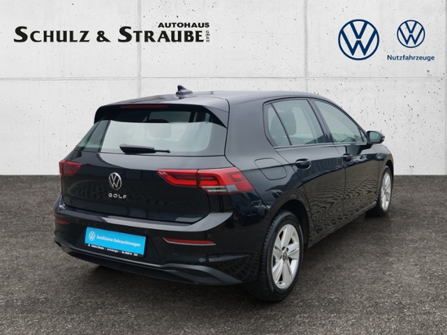 Golf VIII 2.0 TDI Life  LED DAB+ Vordersitze beh