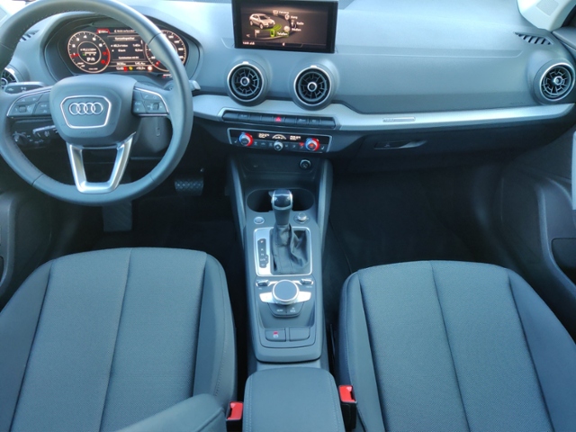 Q2 Advanced 35 TFSI S tronic LED AHK