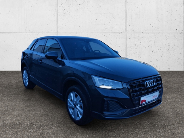 Q2 Advanced 35 TFSI S tronic LED AHK