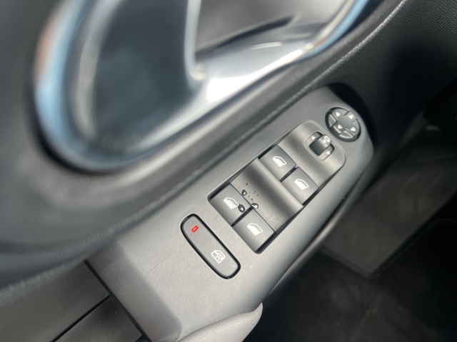 C5 Aircross 1.2 PureTech 130 Live TEMPO SIHZ
