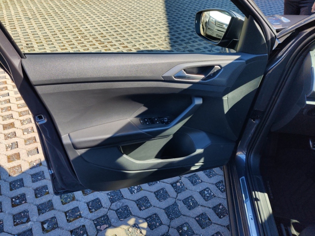 T-Cross 1.5 TSI Life  Rear View