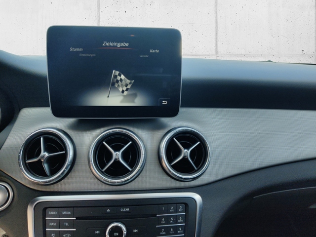 CLA 200 Shooting Brake Urban LED NAVI ATTENTION 