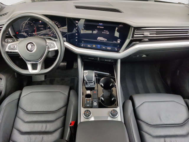 Touareg 3.0 V6 TDI Elegance  4Motion Rear View L