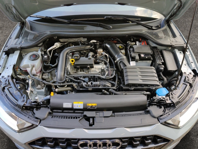 A1 25 Sportback 1.0 TFSI advanced
