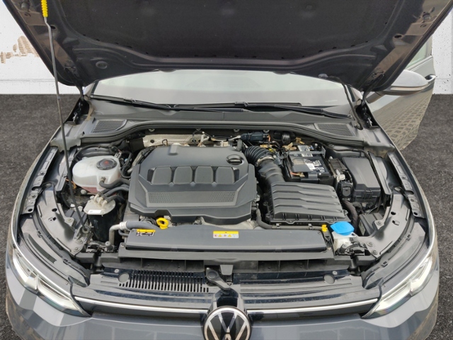 Golf VIII 2.0 TDI Life Front Assist Lane Assist 