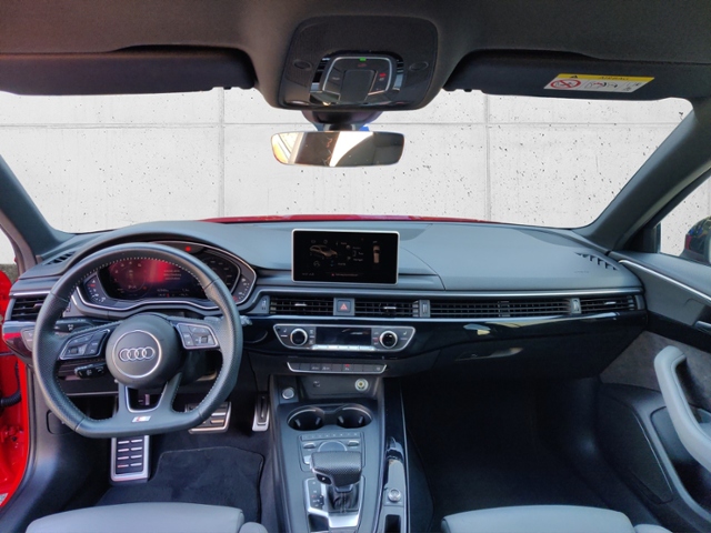 A4 35 TFSI Avant sport  S-Line Matrix AHK