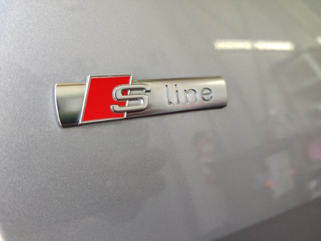 A6 Avant 50 TDI quattro S line Matrix AHK PANO