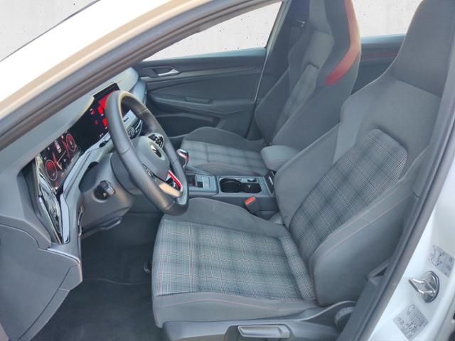 Golf VIII 2.0 TSI GTI (EURO 6d) Rear View,LED-Ma