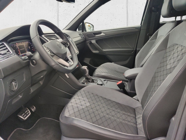 Tiguan Allspace 2.0 TSI R-Line 4Motion Lane Assi