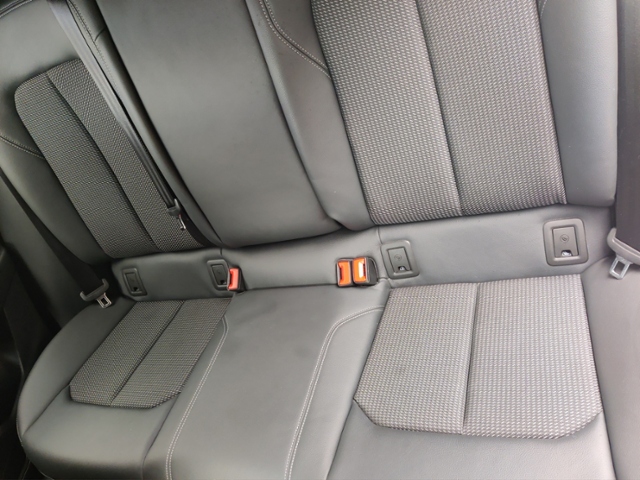 Q2 35 1.5 TFSI S line  MATRIX AHK