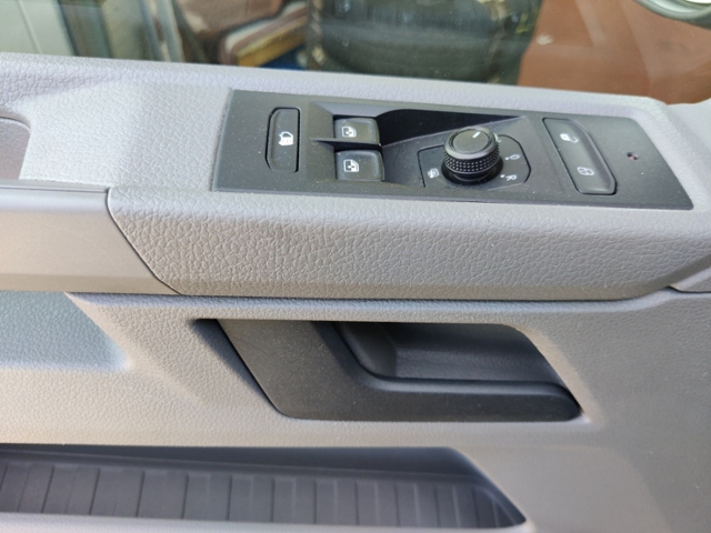 T6.1 2.0 TDI Kasten L1H1 KLIMA PDC Seitenwindass