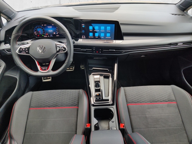 Golf VIII 2.0 TSI GTI Clubsport  Rear View DCC L