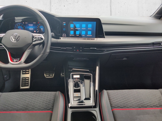 Golf VIII 2.0 TSI GTI Clubsport  Rear View DCC L