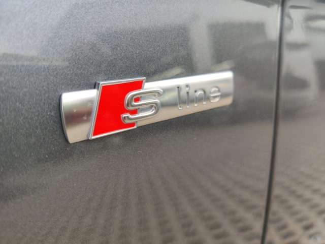 Q5 50 2.0 TFSI e quattro S line  AHK