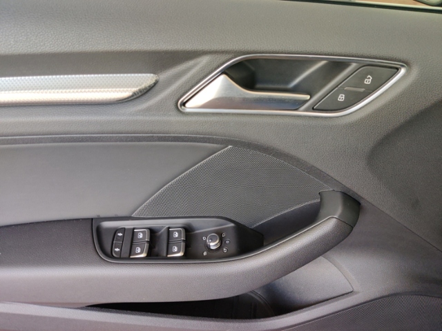A3 Sportback 35 TFSI design  XENON LEDER AHK
