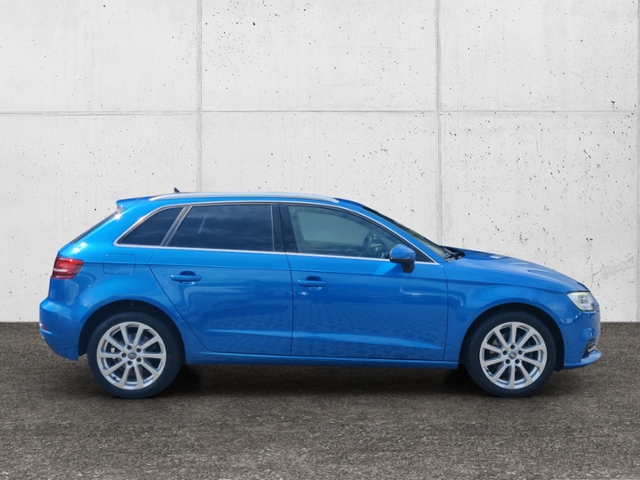 A3 Sportback 35 TFSI design  XENON LEDER AHK