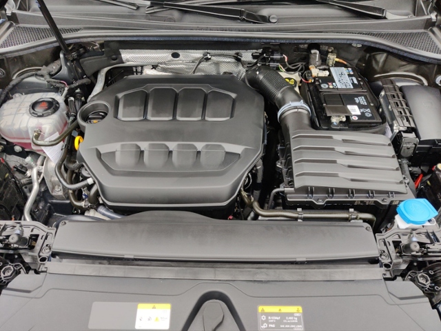 Q3 40 2.0 TFSI quattro  MATRIX RFK