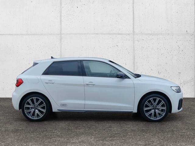 A1 30 Sportback 1.0.TFSI  LED ACC