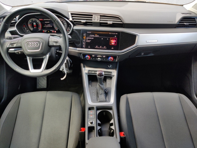Q3 35 2.0 TDI quattro advanced  LED STHZ