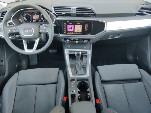 Q3 35 TFSI advanced LED LEDER TOTWINKEL