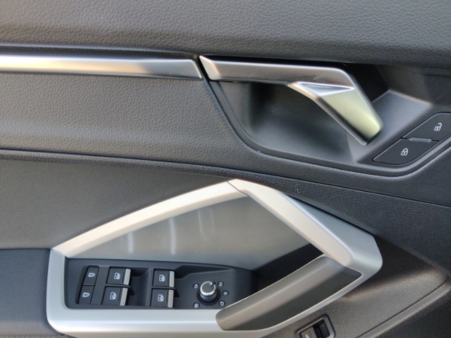 Q3 35 TFSI advanced LED LEDER TOTWINKEL