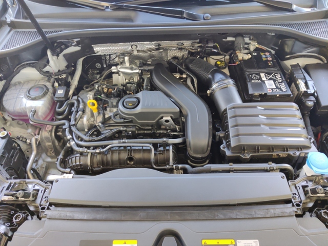 Q3 35 TFSI advanced LED LEDER TOTWINKEL