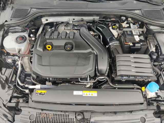 Golf VIII 1.5 TSI Life Lane Assist LED PDC