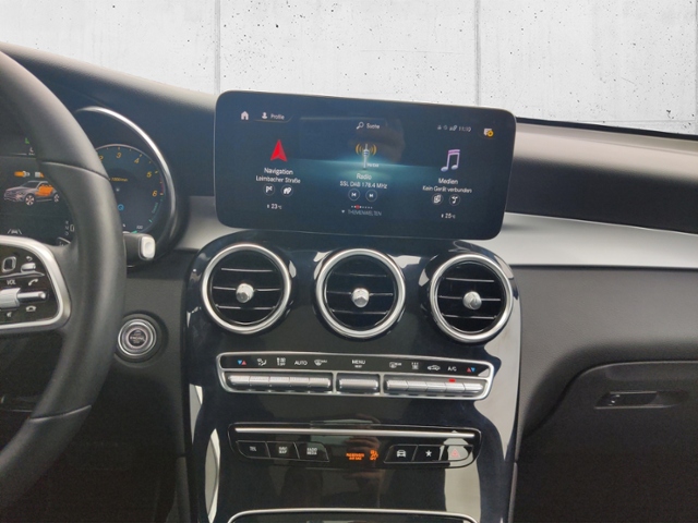 GLC 300 de 4Matic  LED HEAD-UP DISPLAY Panoramad