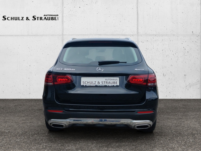 GLC 300 de 4Matic  LED HEAD-UP DISPLAY Panoramad