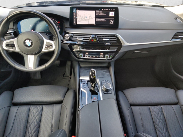 530 i xDrive  BMW Live Cockpit Professional LED