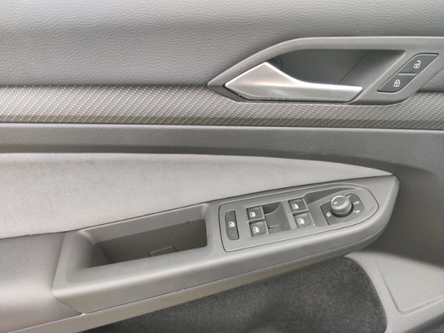 Golf VIII 2.0 TSI R-Line (EURO 6d) KLIMA LED ALU