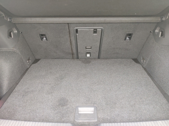 Golf VIII 2.0 TSI R-Line (EURO 6d) KLIMA LED ALU