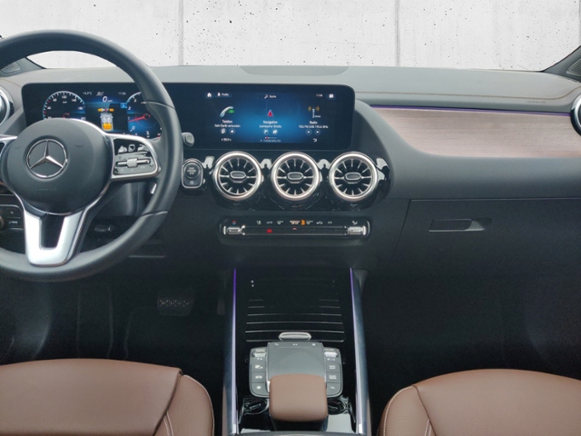 GLA 250 Progressive 4Matic  LED NAVI LEDER ALU