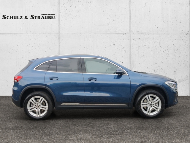 GLA 250 Progressive 4Matic  LED NAVI LEDER ALU