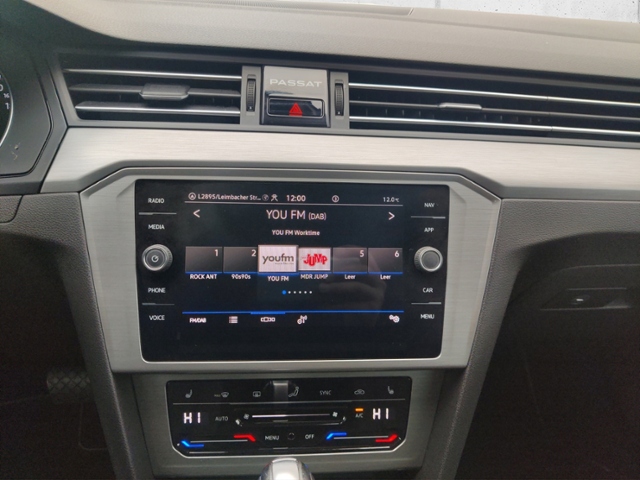 Passat Variant 2.0 TDI LED Light Assist NAVI PDC