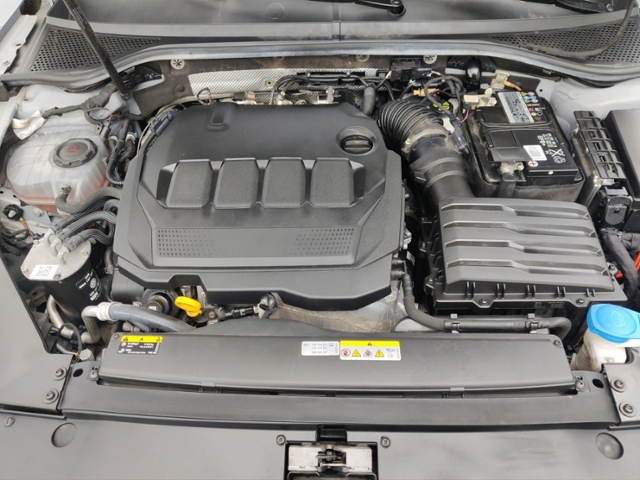 Passat Variant 2.0 TDI LED Light Assist NAVI PDC