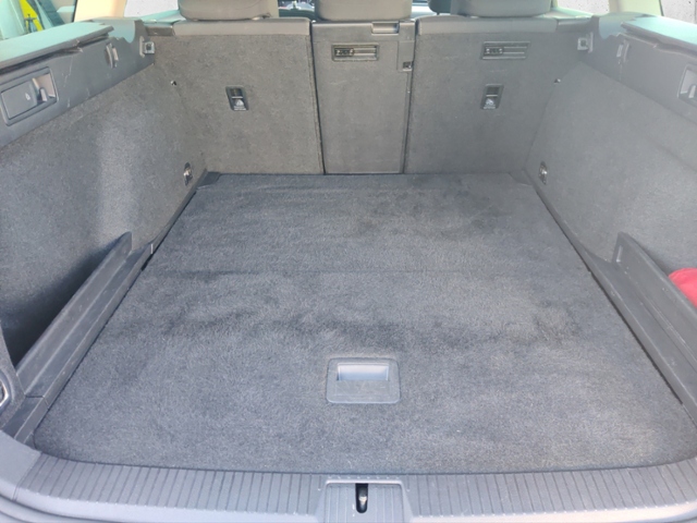 Passat Variant 2.0 TDI Light Assist Navigationss