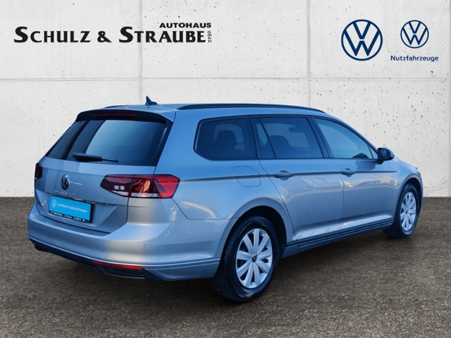 Passat Variant 2.0 TDI Light Assist Navigationss