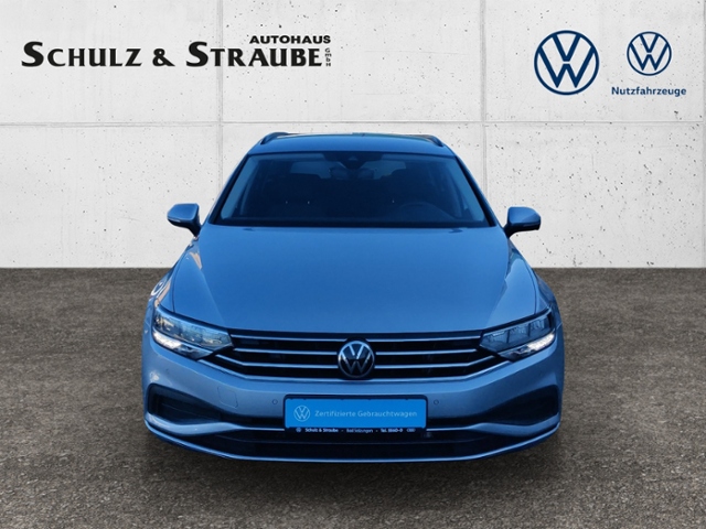 Passat Variant 2.0 TDI Light Assist Navigationss