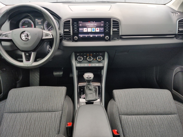 Karoq 1.5 TSI ACT Style REAR VIEW DRIVING MODE