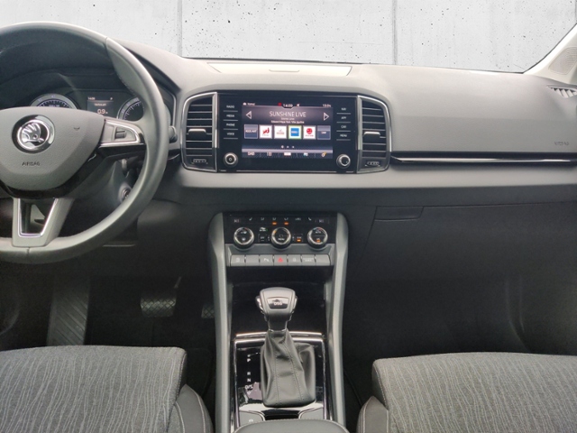 Karoq 1.5 TSI ACT Style REAR VIEW DRIVING MODE