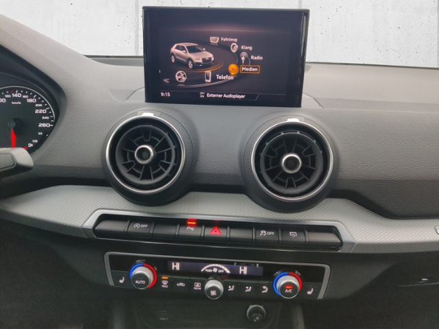 Q2 30 1.0 TFSI advanced (EURO 6d) 30 TFSI advanc