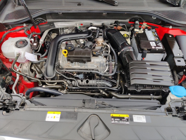 Q2 30 1.0 TFSI advanced (EURO 6d) 30 TFSI advanc