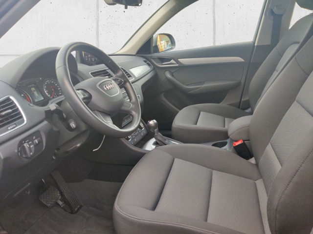 Q3 2.0 TFSI quattro XENON NAVI