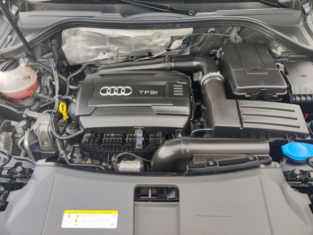 Q3 2.0 TFSI quattro XENON NAVI