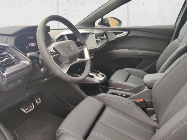 Q4 45 e-tron 210 kW KLIMA LED NAVI LEDER ALU