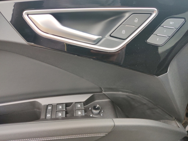 Q4 45 e-tron 210 kW KLIMA LED NAVI LEDER ALU