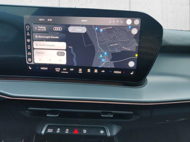 Q3 SUV TFSI quattro 195 kW S tronic NAVI LEDER