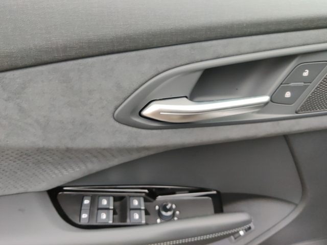 Q3 SUV TFSI quattro 195 kW S tronic NAVI LEDER